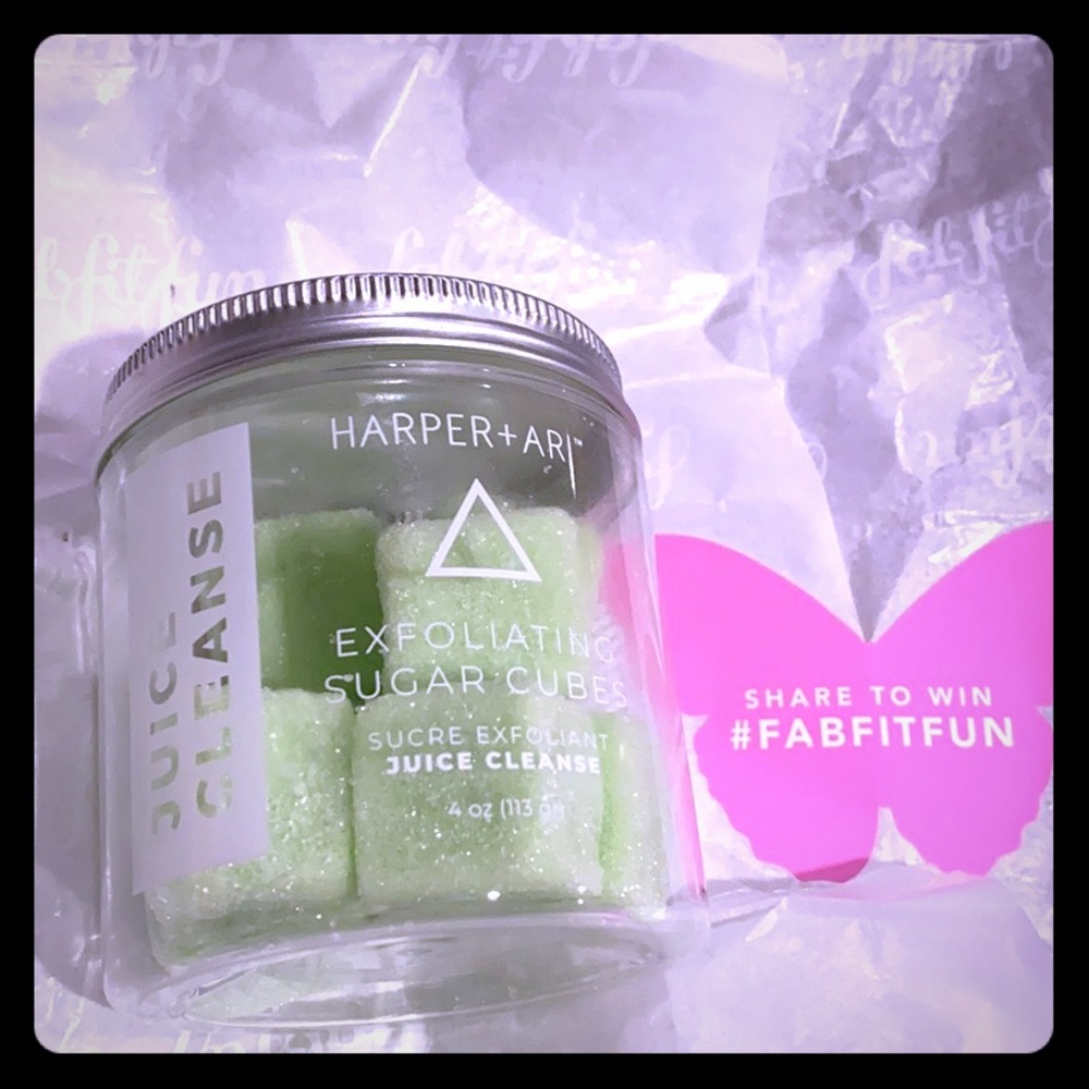 HARPER + ARI exfoliating sugar cubes